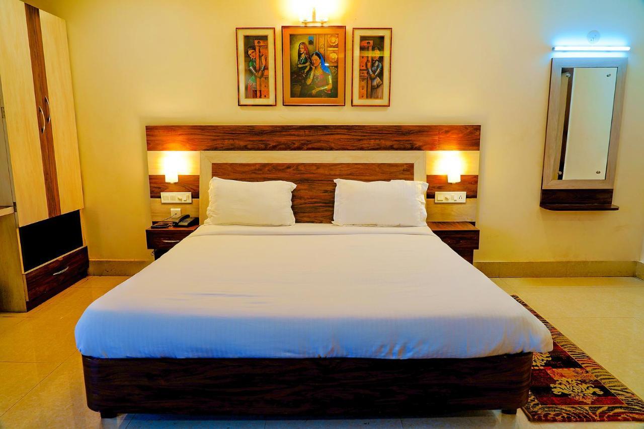 Fabhotel Kanchan Plaza Бхубанешвара Экстерьер фото